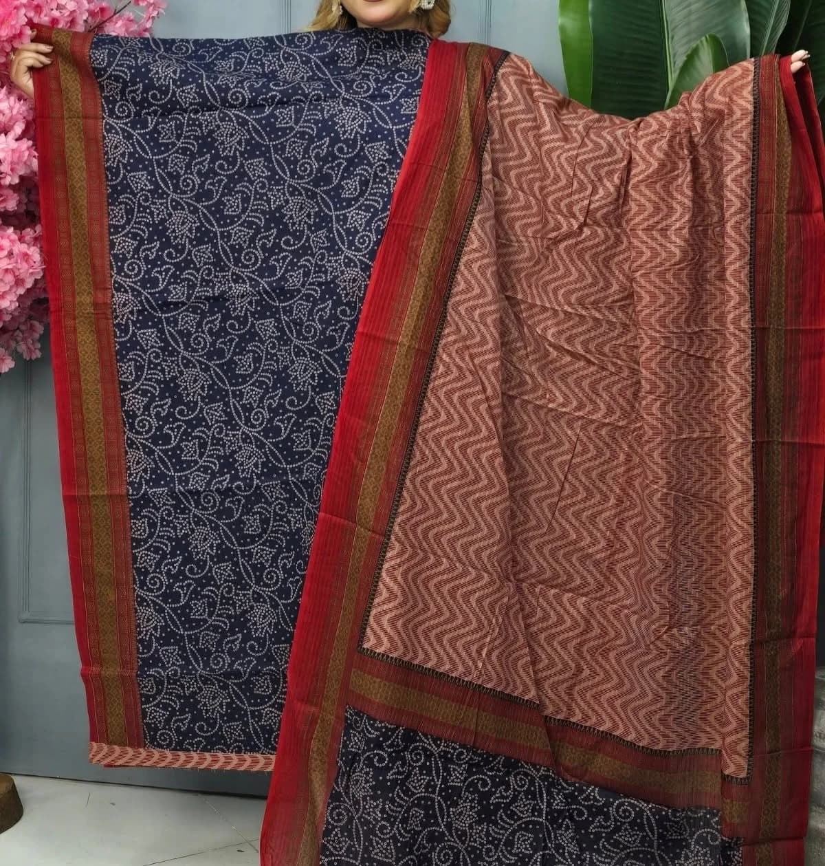 নেভি ব্লু বাটিক প্রিন্ট থ্রি-পিস — রেড বর্ডার — image 2